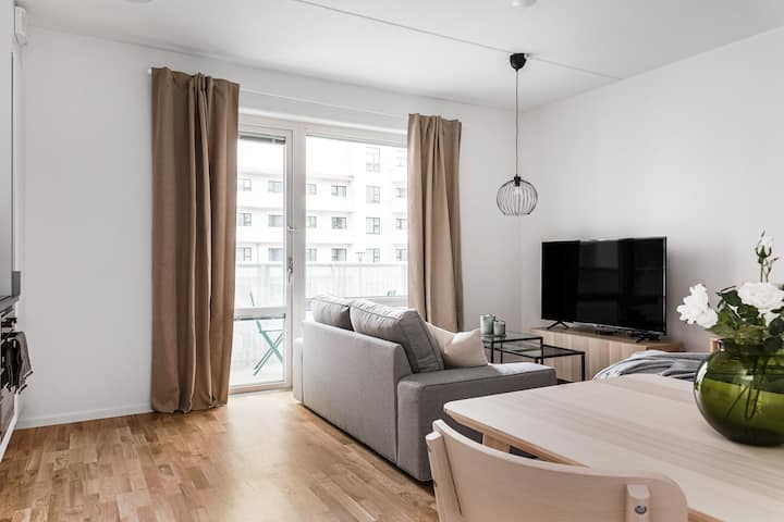 Modern Stylish Apartment With Balcony In Stockholm - Sundbyberg