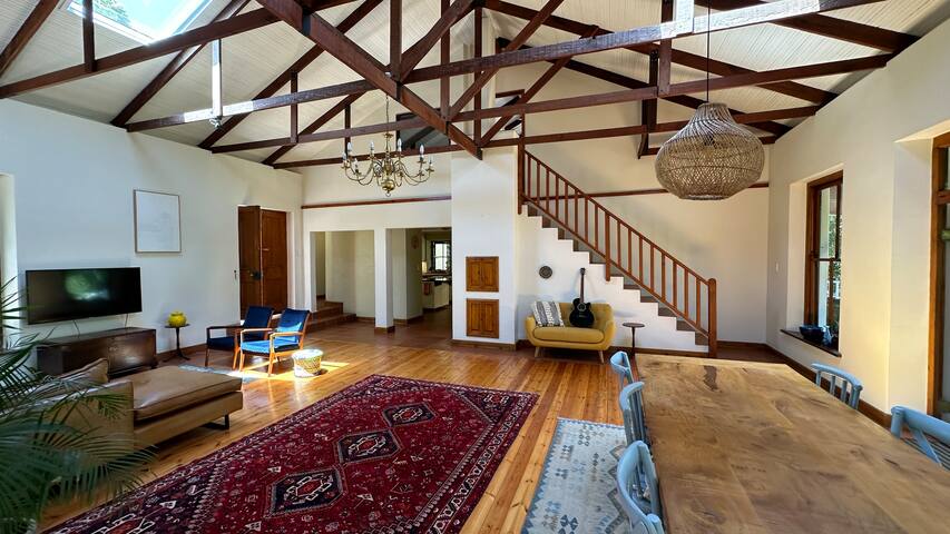 Beautiful home in guarded estate gallery image 4