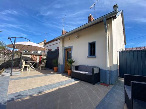House near Montargis with private parking