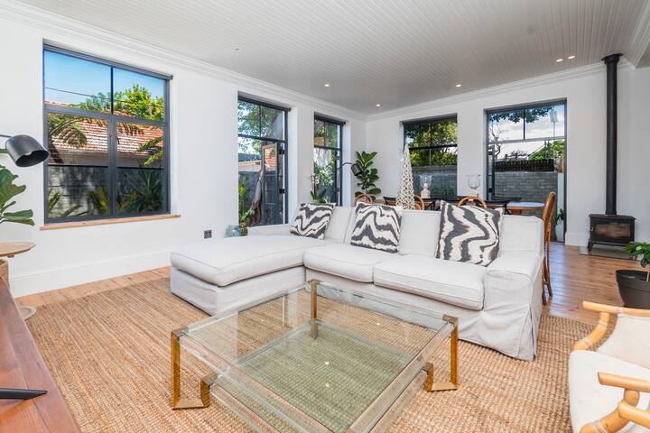 Victorian House (With Solar) gallery image 2