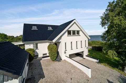 Strandvejs villa på Stevns