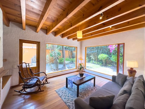 Successful Airbnb property: Chapultepec, Polanco, millionaires neighborhood. in Lomas De Chapultepec