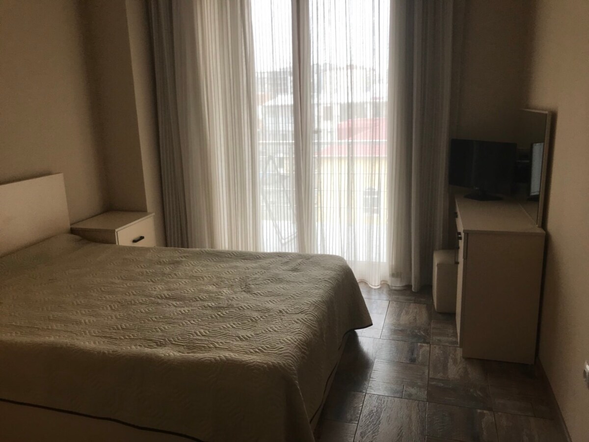 საძინებელი 1