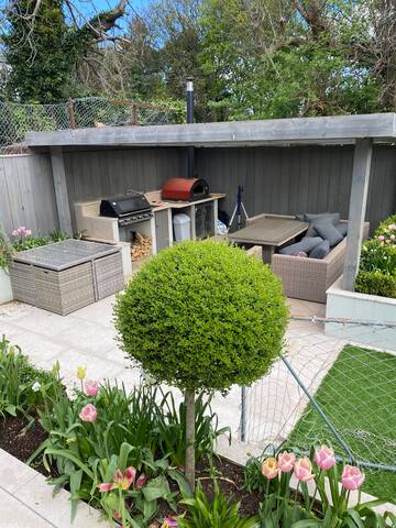 Elegant, Spacious Family home gallery image 4