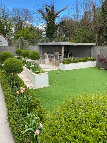 Elegant, Spacious Family home gallery image 3