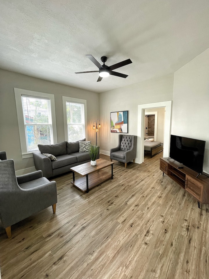 Charming Apartment In Historic District - Ocala, FL