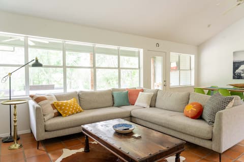 Top Airbnb: Martindale River House in San Antonio
