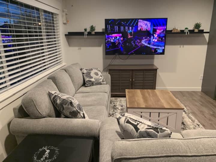 Updated Spacious Home & Hot Tub - スポーカン・バレー, WA