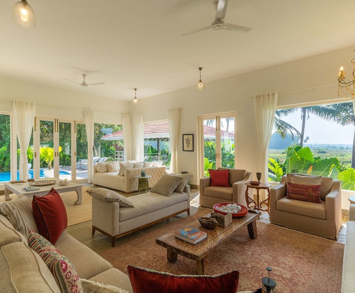 Living room image 1