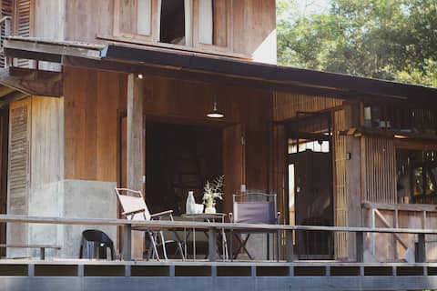 Fully Private Mountain View home