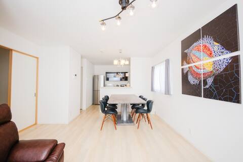 New house in 2024, free Wi-Fi, BBQ, & car parkings