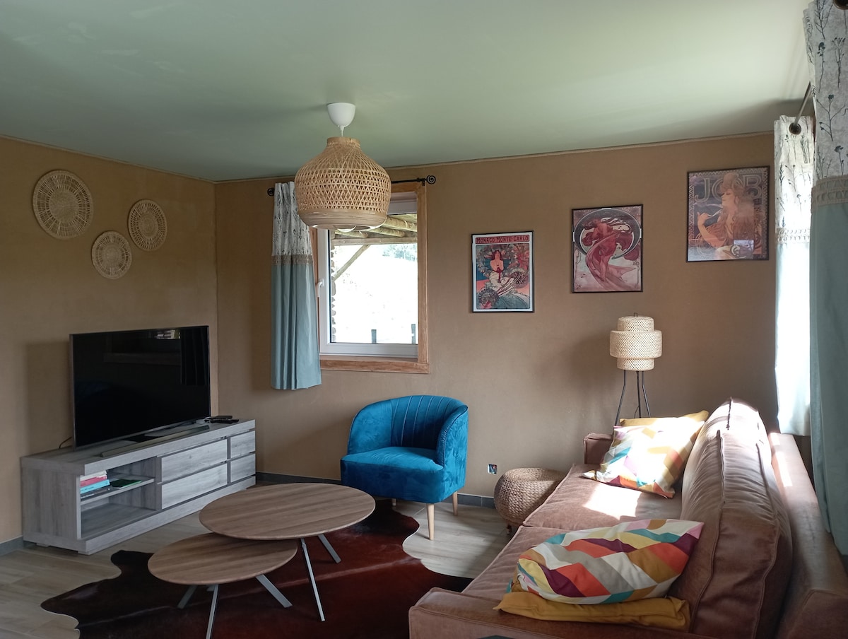 Successful Airbnb property: Shanti Home, Family home or with friends in Vielsalm