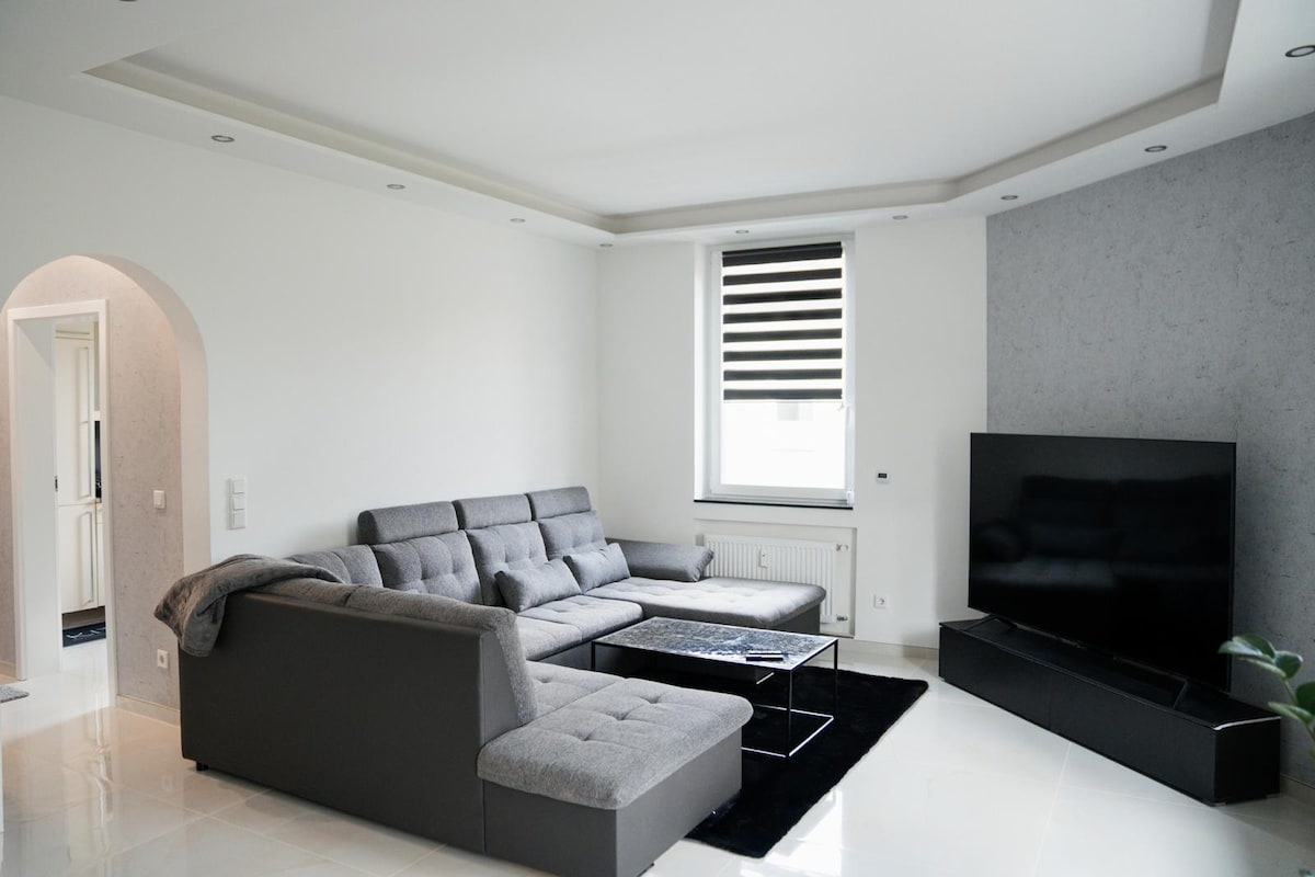 Popular Airbnb listing: Spacious apartment Hills in Duissern