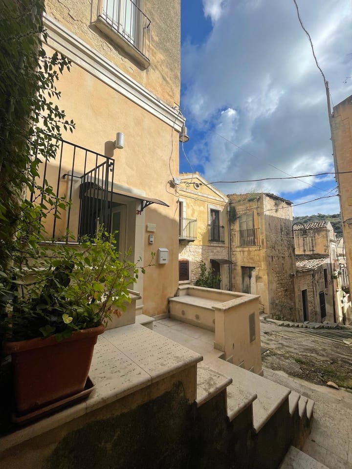 Casacastellett - Modica