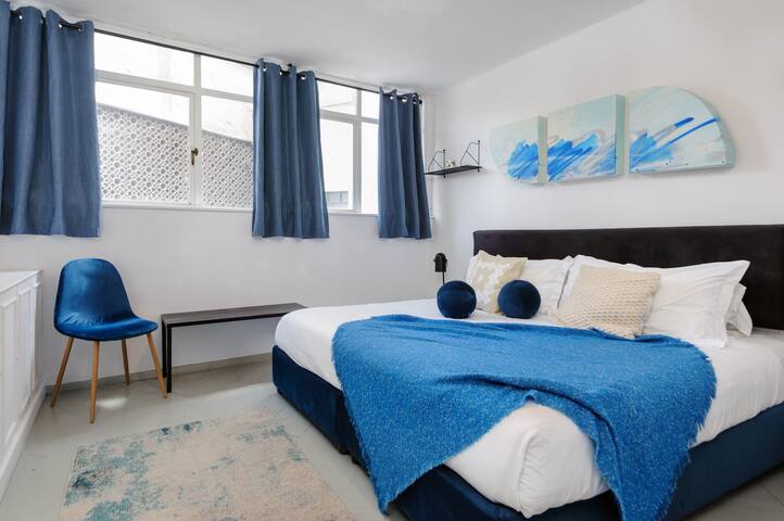 PH in Polanco for 10 w/ private balcony! gallery image 4