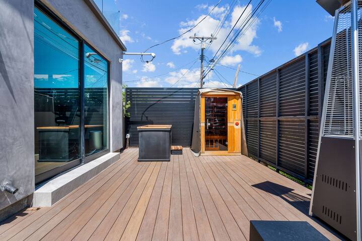 Luxury Venice Beach Escape + Sauna, Gym, Plunge gallery image 5