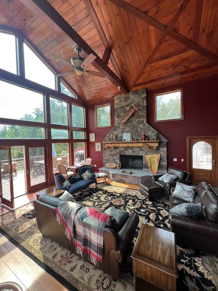 Luxury Chalet With Lake View 223 Acres - Oneonta, NY