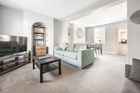 Top performing Airbnb: Swift Host | 2 beds | Central Location | Cowgate in Old Catton