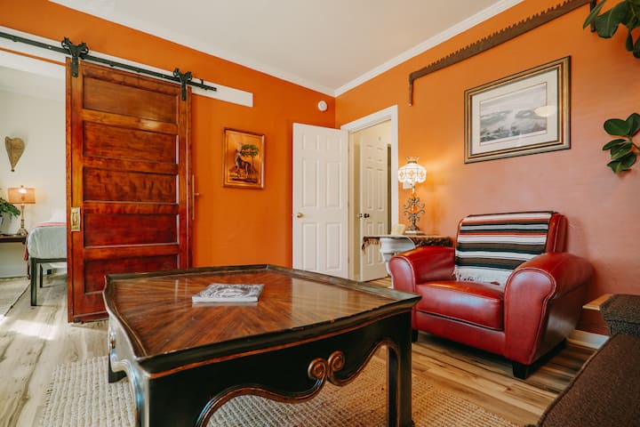 Pink Door Loft - Manitowoc, WI