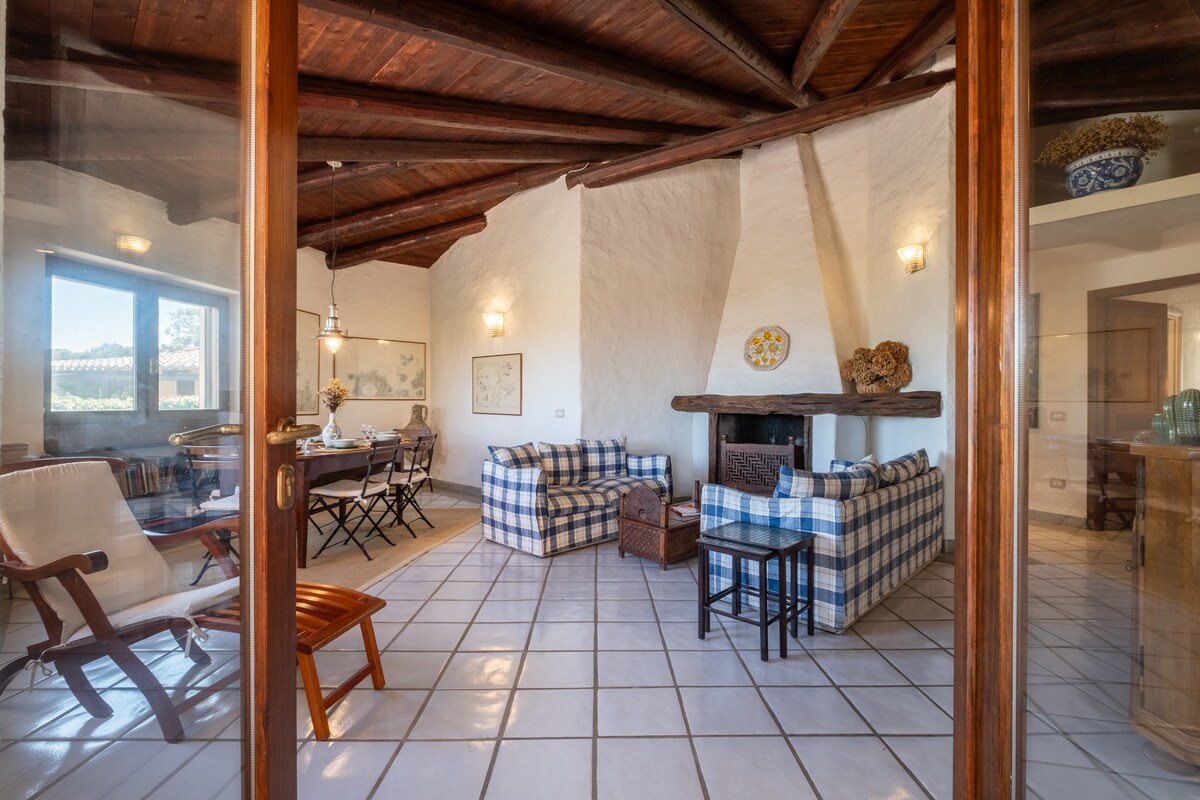 Top performing Airbnb: [Seaside Descent] – Villa Exclusive Caprera View in La Maddalena