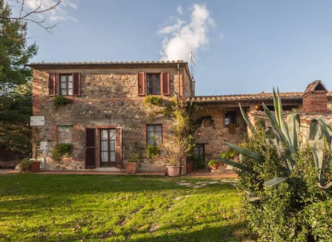 Farmhouse in the heart of Val d'Orcia