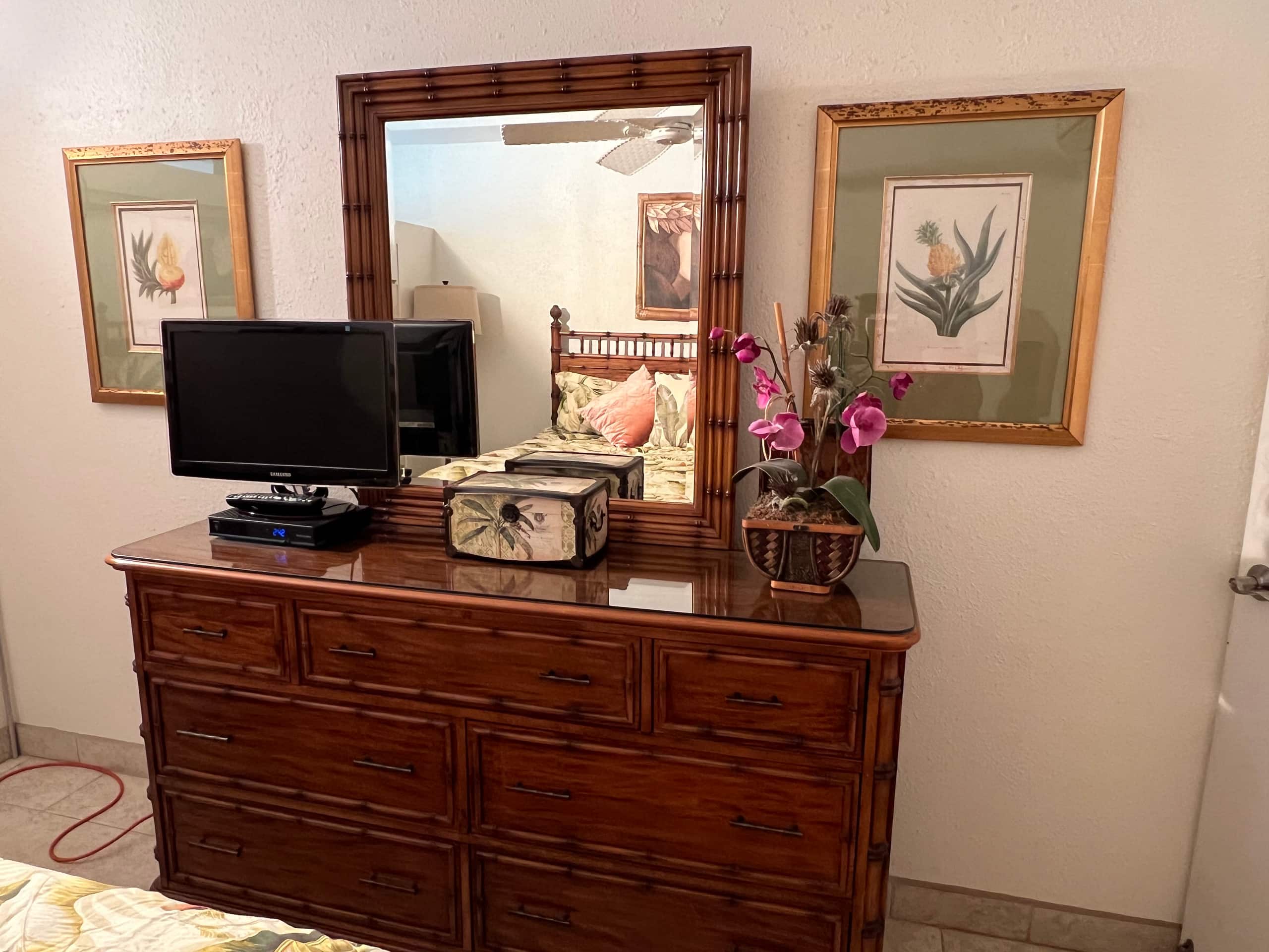 Condo in Kihei · ★4.96 · 1 bedroom · 2 beds · 1 shared bath - Image 10