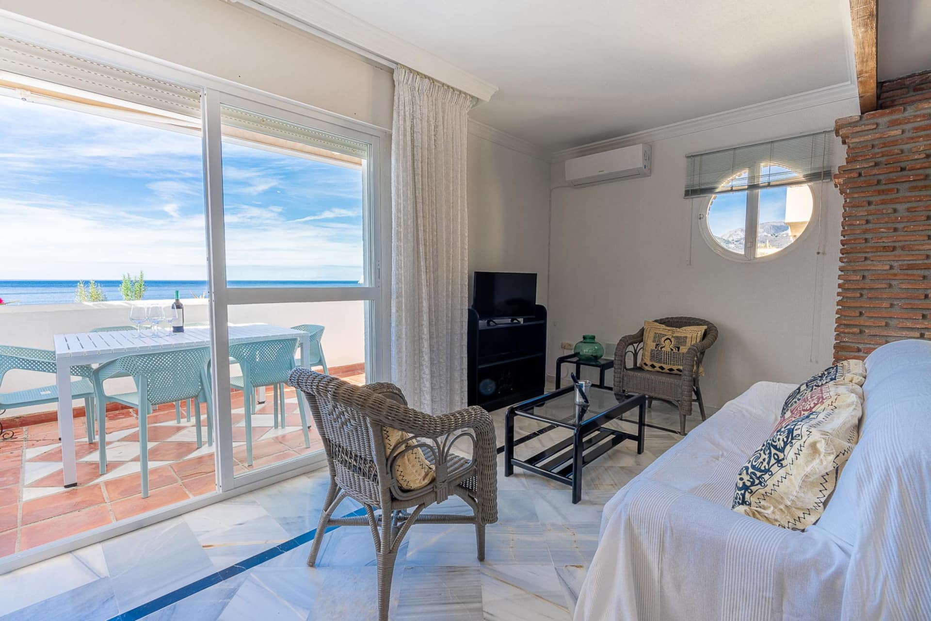 Real View Beach Front — photo 2