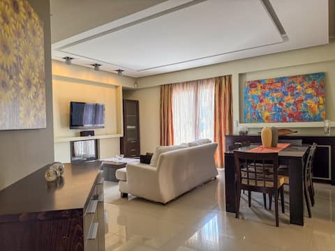 Modern Apt 10'walk to the metro