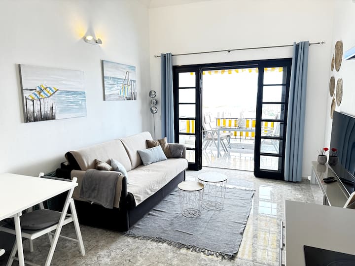 Apartment With Poolview, Seaview, Balcony - Los Cristianos