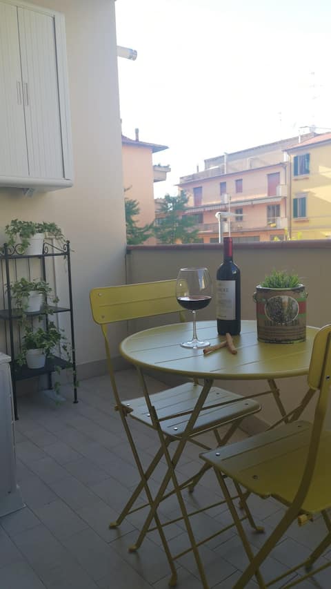 Flat Near Station