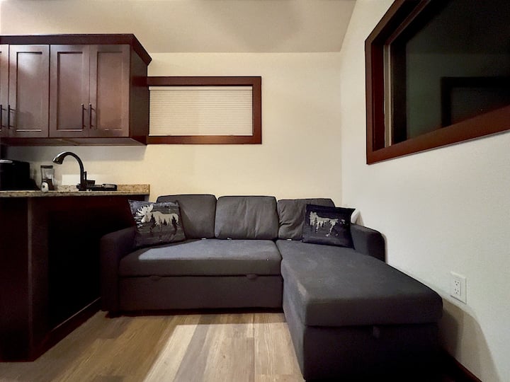 New! Tiny Home W/ Lake Access! - Hiawassee, GA