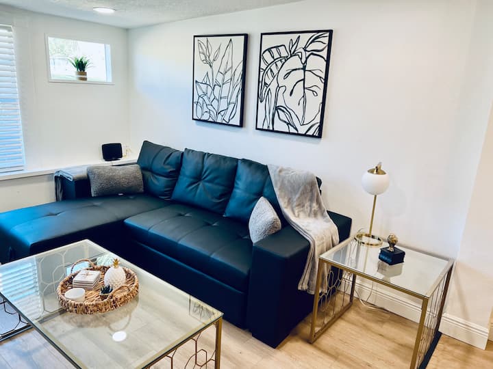 Modern 2b/2b Villa Near Disney - 클레르몽
