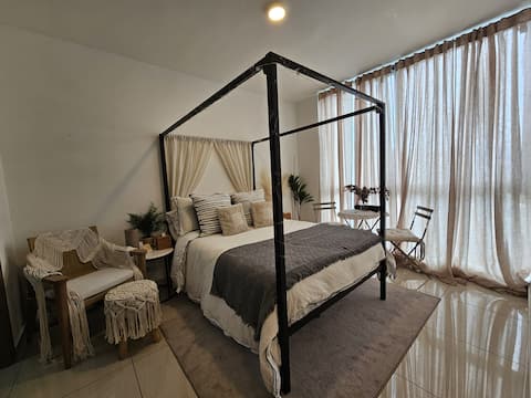 Urban Garden Apartment in the City in San Jose