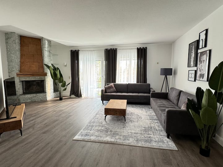 Penthouse 11C Home