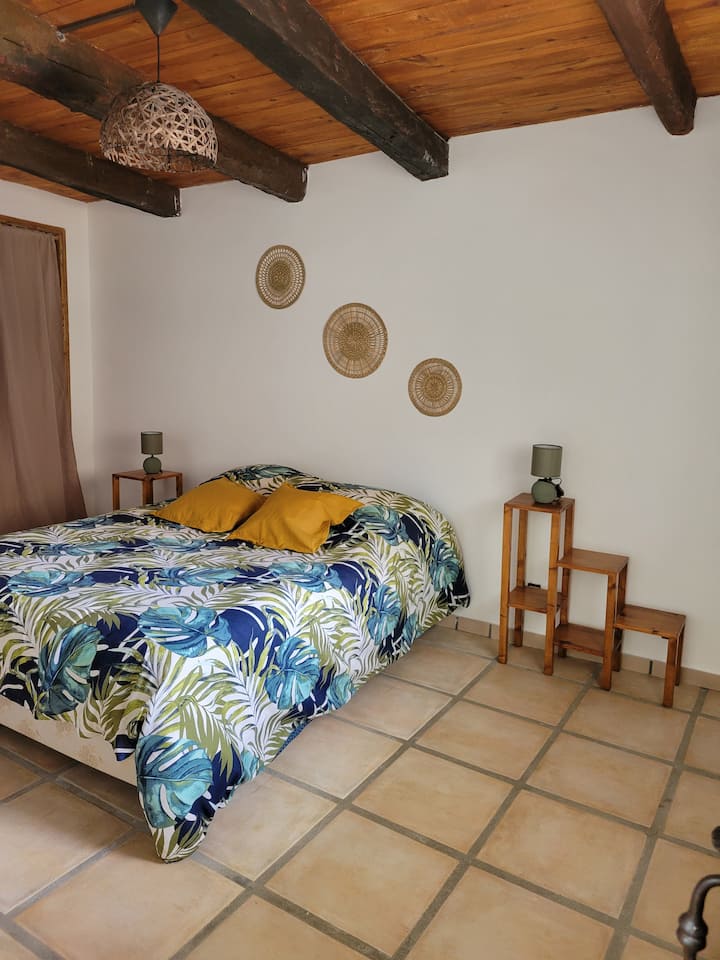 غرفة النوم 2