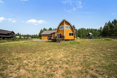 Mountain Cabin-8 Min. to Yellowstone Amazing Views