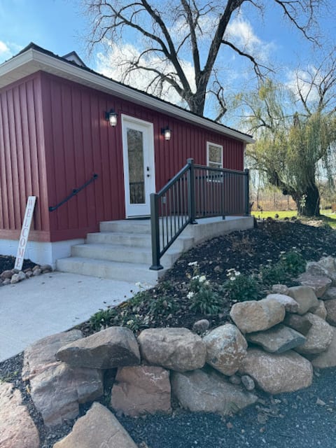Broken Willow Bungalow