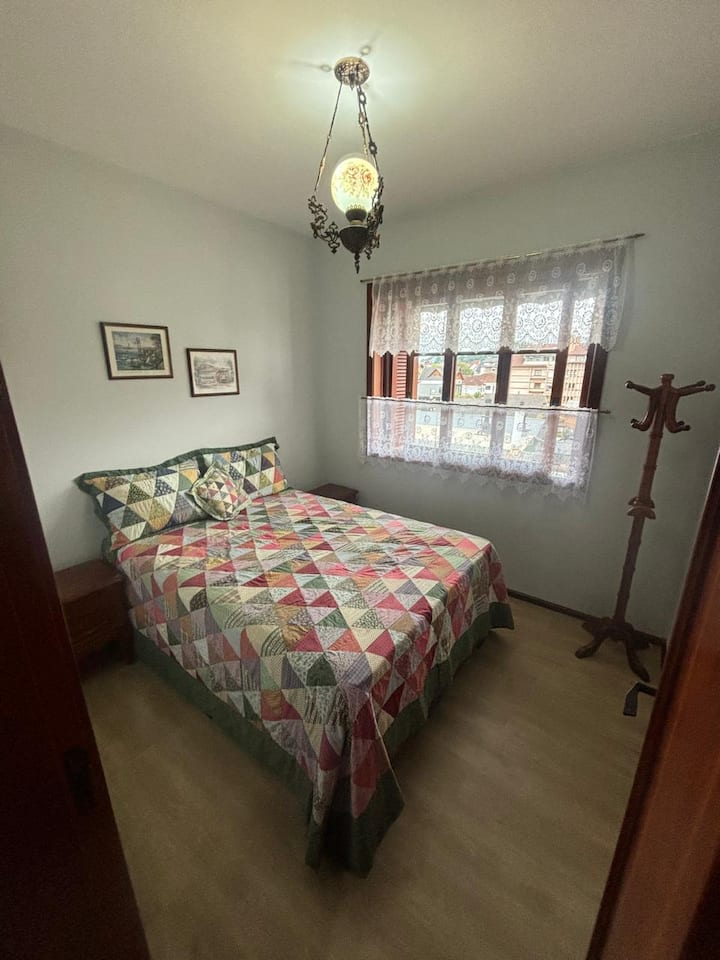 Option: Bedroom 2 with a double bed
