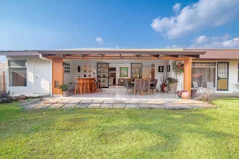 Soulful Retreat: Your Hideaway in Escazu's Heart