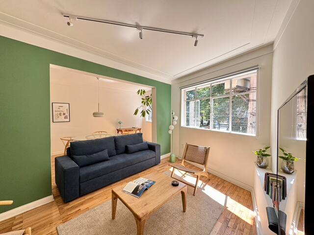 oolena | Mid-Century 3BR Gem gallery image 4