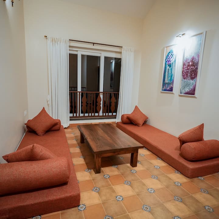 Living room image 3