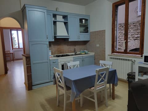 Top Airbnb: Very comfortable house. Todi on foot in Todi