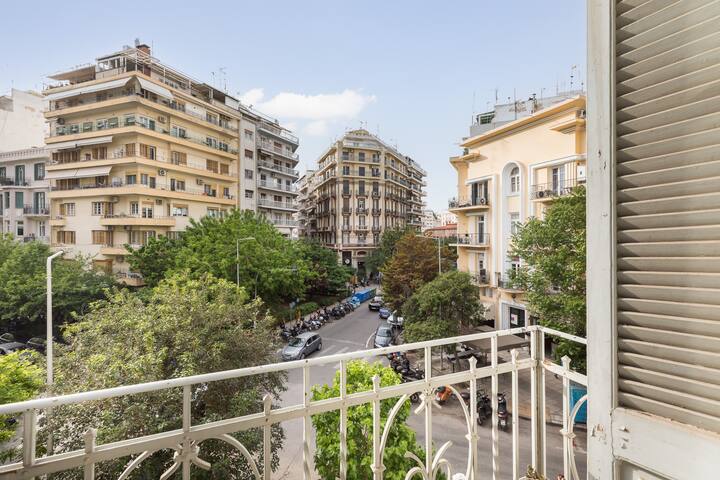 Basquiat by halu!: Gallery apartment in the center gallery image 3