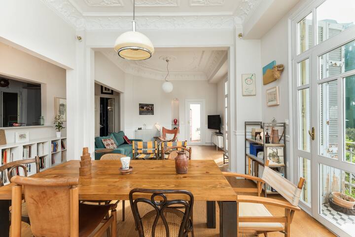 Basquiat by halu!: Gallery apartment in the center gallery image 5