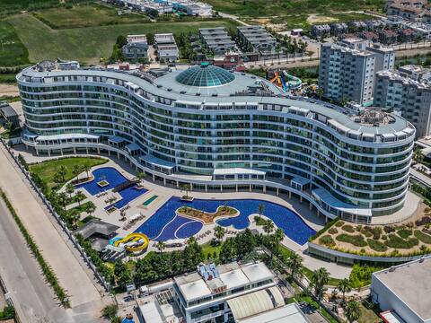 Elegant residence with pool view and terrace S19