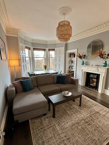 3 Bedroom Flat in Bruntsfield – Stunning Views gallery image 2