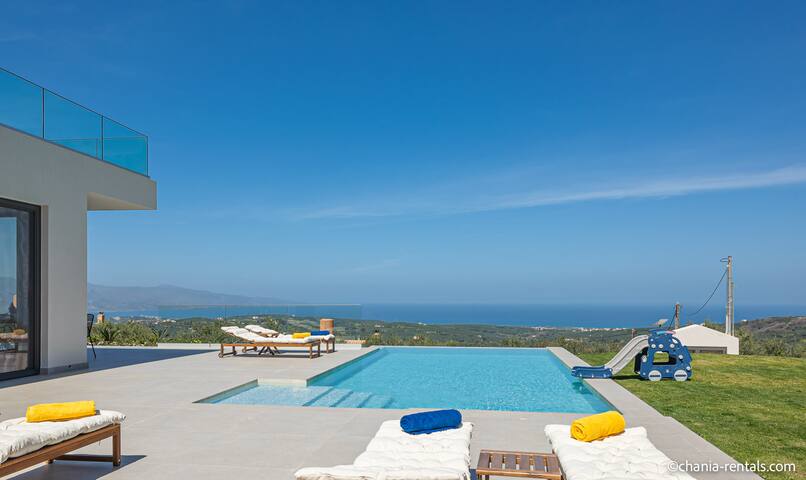 Levante Villa, sea view and pool gallery image 2