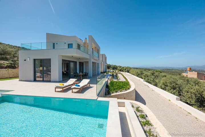 Levante Villa, sea view and pool gallery image 5