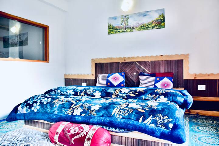 Manali Vacation Rentals with Lake Access - Himachal Pradesh, India | Airbnb