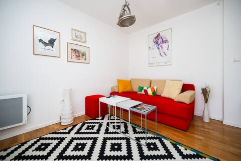 Cozy 1BDR Apartment in Center